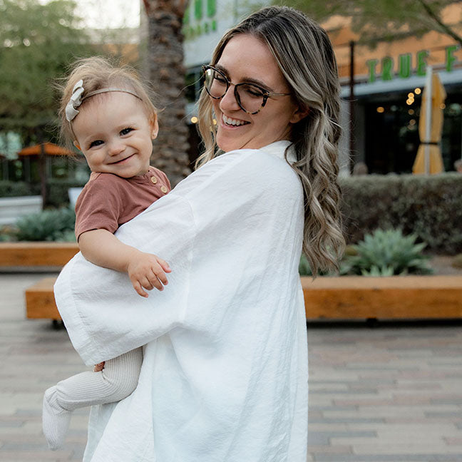 Baby Sling vs. Baby Carrier: Which Is Better for Wellness-Focused Moms?